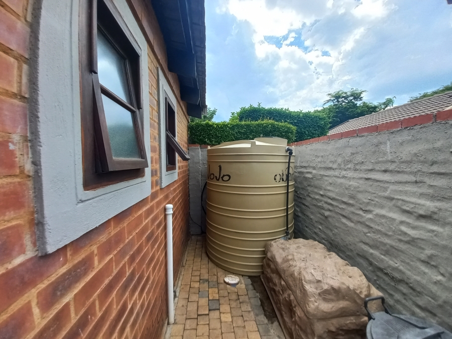 3 Bedroom Property for Sale in Waterval East North West